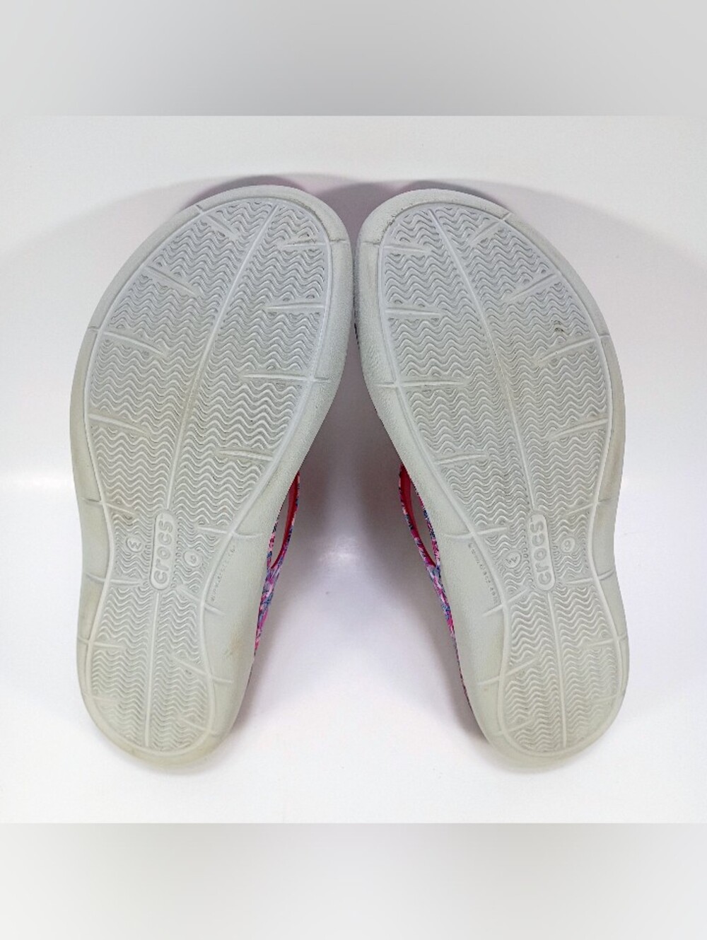 CROCS Swiftwater Sandal Womens 9 Pink And Purple Floral Graphic Slide Sandals - Picture 9 of 10